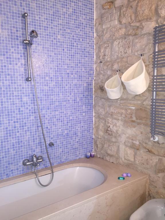 Casa Torre Di Mactheus Petraro Apartment Giovinazzo Luaran gambar