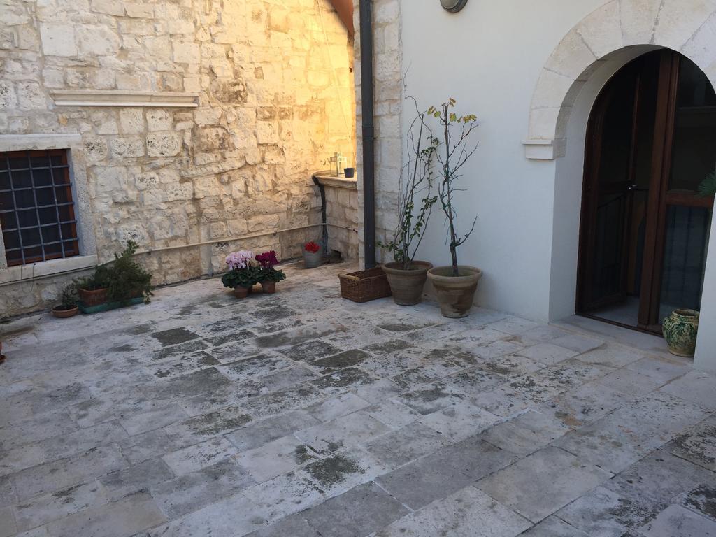 Casa Torre Di Mactheus Petraro Apartment Giovinazzo Luaran gambar