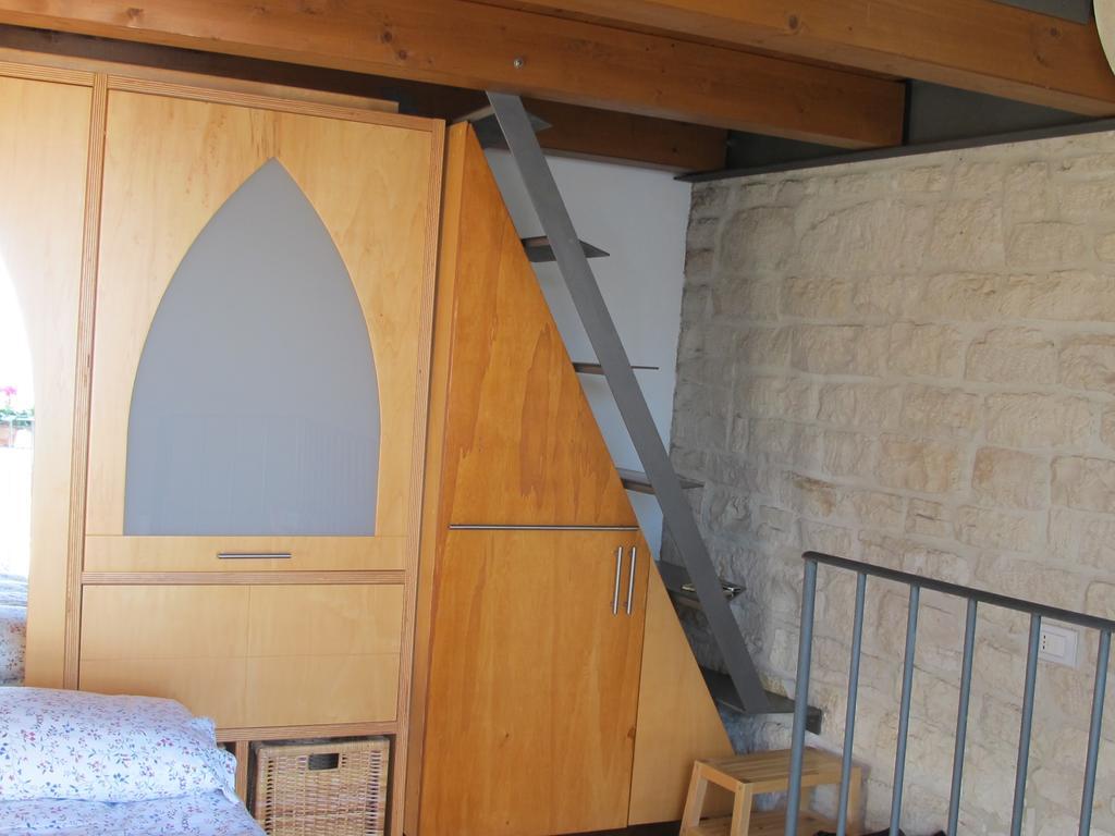 Casa Torre Di Mactheus Petraro Apartment Giovinazzo Luaran gambar